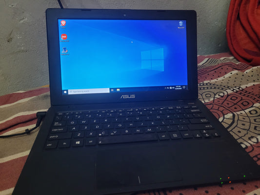 ASUS x200CA